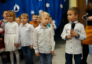 dzieci śpiew