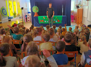 Przedstawienie "Samolubny olbrzym"