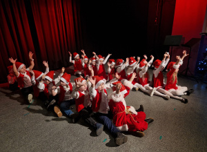 Świąteczny występ Misiów w MOK