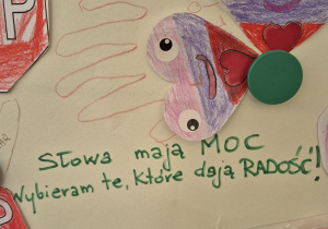 Zdjęcie przedstawia hasło: "Słowa mają moc, wybieram te, które dają radość" .